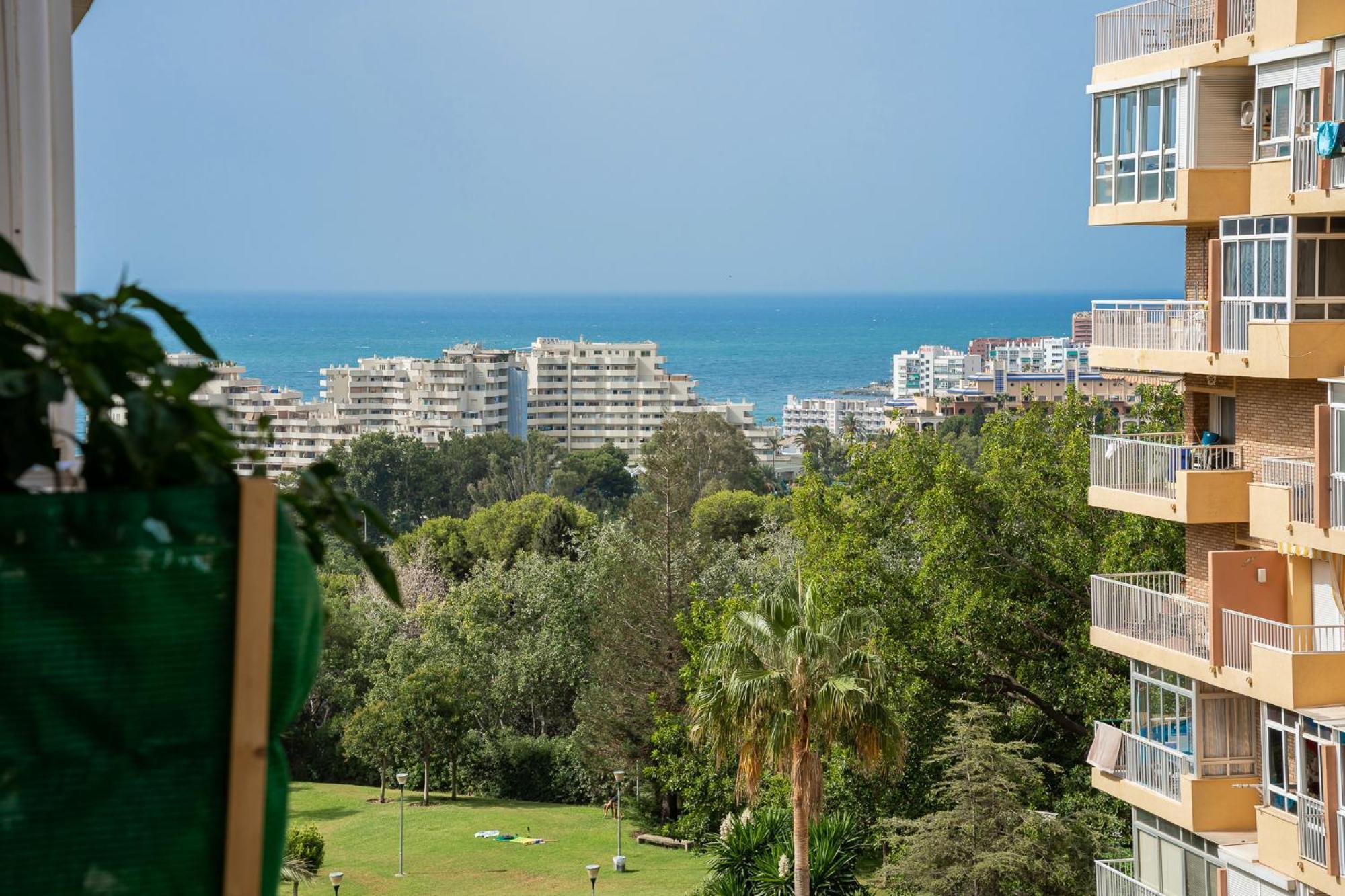 Appartement Blonzu Angola à Benalmádena Extérieur photo